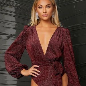 NEW INVENTORY 🌺Deep V Neck Backless Bodysuit🌺